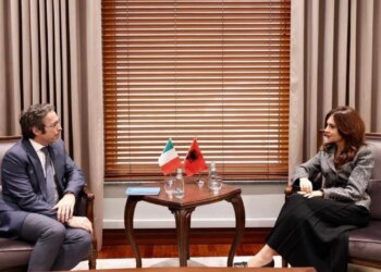 Spiropali takohet me Ambasadorin italian: Tirana organizon më 18 shkurt Forumin për Korridorin VIII, një arterie kyçe për sigurinë europiane.