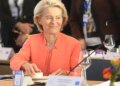 Takimi me delegacionin e Kongresit Amerikan në Davos, Von der Leyen: Rëndësia e respektit për sovranitetin e Groenlandës dhe Danimarkës është…