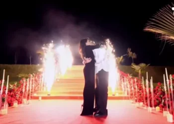 Të papritura! Trëndafilat dhe fishekzjarret, vëllai i Selin i bëri propozimin Gretës live në "BBV5"!