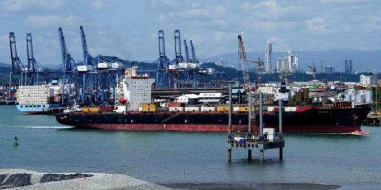 Tensionet SHBA-Kinë rriten, Panamaja shkëput kontratat për portet e Kanalit me një kompani nga Hong Kongu.