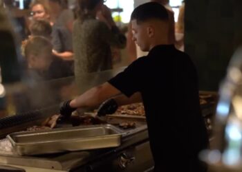 Titulli alternativ: Të dhënat nga brenda: Mijëra filipinase në Shqipëri, një grua denoncon mashtrimet e rekrutuesve: Një mikeshë më është zhdukur...