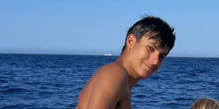 Tragjedia me 40 të vdekur në Crans-Montana/ Zbardhet autopsia e të riut kampion 16-vjeçar që ndërron jetë, dyshohet se shkaku ishte…