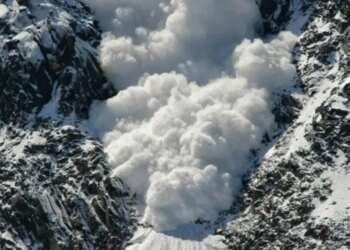 Tragjedia në Alpet Austriake: Një 13-vjeçar humb jetën nga një ortek, tre të tjerë të plagosur