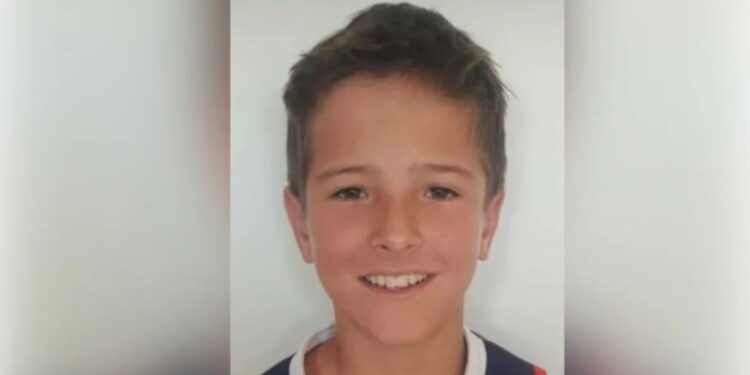 Tragjedia në Australi: Një djalosh 12-vjeçar humb jetën pas sulmit të peshkaqenit gjatë notit me shokët, pas një jave në spital.