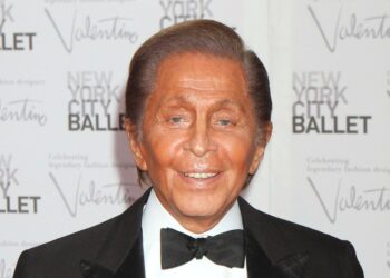 Trashëgimia e Valentino Garavani, ja kush do të kujdeset për pasurinë e stilistit të njohur!