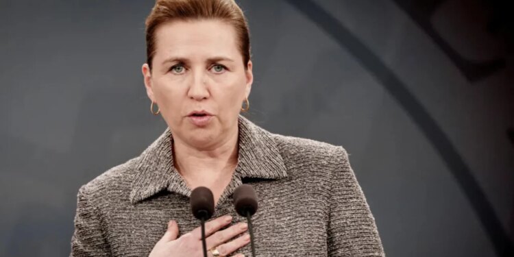 Trumpi rreth Groenlandës: Kryeministrja daneze thekson se Evropa nuk do të pranojë shantazhin.