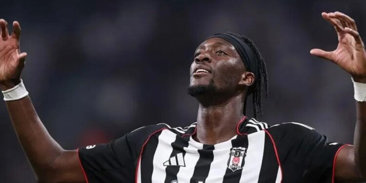 Turqit paguajnë për të shitur ish-sulmuesin e Milanit në Angli