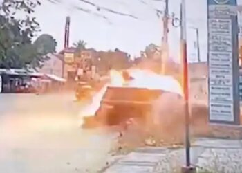 VIDEO/ Kryebashkiaku i Filipinas sulmohet me raketë nga një grup kriminal, e shpëton blindimi i automjetit