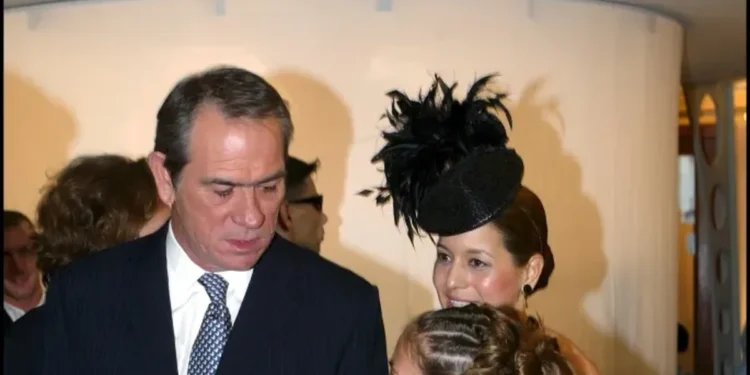 Vajza e legjendës së Hollivudit, Tommy Lee Jones, gjendet e vdekur në hotel: Pse ndodhi kjo...!