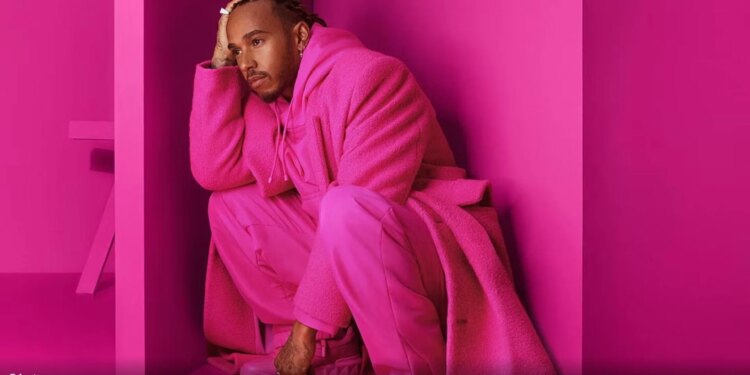 Valentino dhe universi sportiv; Hamilton emërohet ambasador i markës.