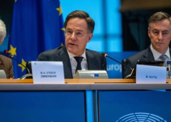 "Vazhdoni të shihni ëndrrat" / Rutte kritikon eurodeputetët në Parlamentin Europian: BE-ja është e pambrojtur pa Shtetet e Bashkuara.