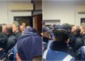 Video/ “Deputet, kush je ti që s’më lejon?”, përplasje mes Gazment Bardhit dhe policisë në komisariatin numër 1