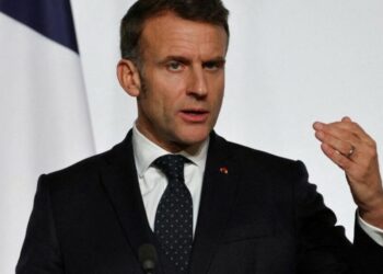 FILE PHOTO: France's President Emmanuel Macron delivers a press conference upon the signing of the declaration on deploying post-ceasefire force in Ukraine during the so-called 'Coalition of the Willing' summit, at the Elysee Palace in Paris, France, January 6, 2026. Ludovic Marin/Pool via REUTERS/File Photo