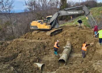 11 probleme me furnizimin me ujë në Durrës për shkak të defekteve në tubacione pas rrëshqitjes së dheut.