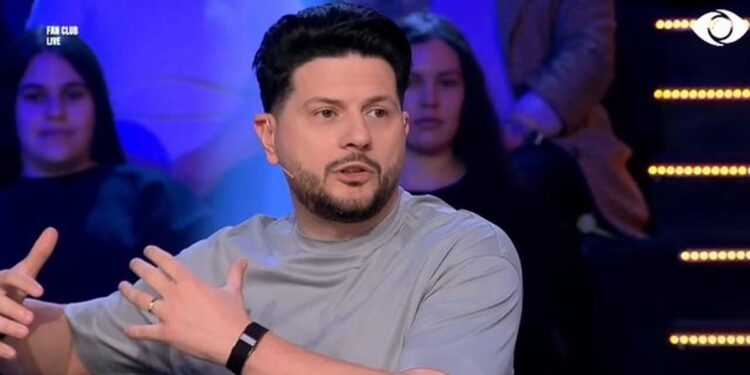 Ermal Mamaqi zbulon incidentin me Rogertin gjatë Prime në BBV: Më sulmoi, doja t’i merrja ndihmën...