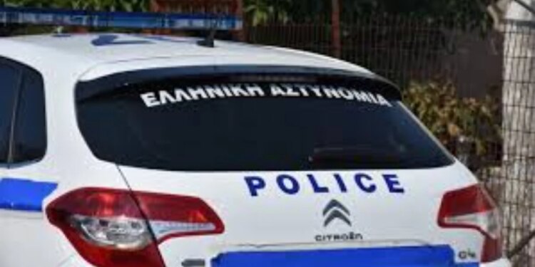 25-vjeçari shqiptar në Greqi arrestohet për sulm ndaj berberit me shkop gome dhe dëm në automjet.