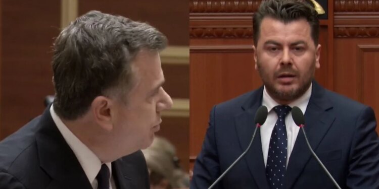 “Ambasadorët, turp me Zotin” / Kapri konfrontohet me Ballën, deputeti i PS: Kujdes me fjalët para se të flasësh, ligjëratat t’i jep tutori që…