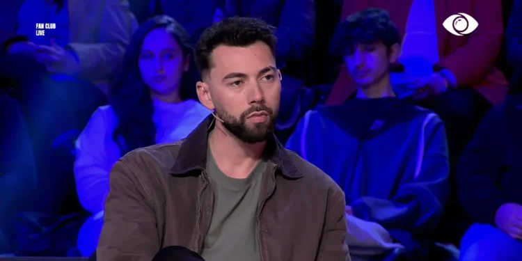 Angelo shqetëson lidhjen me këngëtaren në Big Brother, kishe edhe një porosi për ish-të dashurën.