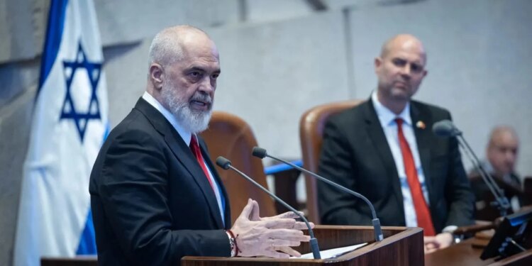 “Antisemitizmi rrezikon gjithë njerëzimin”/ Rama për “Jerusalem Post”: Lufta në Gaza? Vuajtjet e palestinezëve janë të vërteta