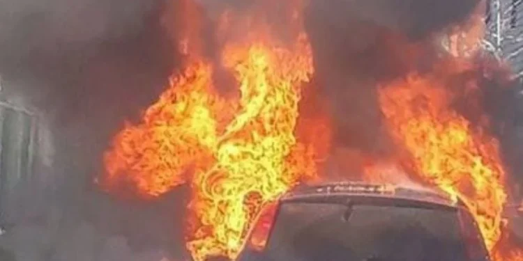 Automjetet e biznesmenit në Ksamil goditen gjatë natës, dyshohet se është një akt i qëllimshëm pas konflikteve.