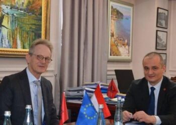 Bashkëpunimi midis Kontrollit të Lartë të Shtetit dhe Ambasadës së Holandës, kreu i KLSH-së zhvillon takim me Reinout Vos