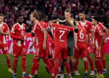 Bayern triumfon ndaj Hoffenheim me një paraqitje spektakolare të Luis Diaz dhe rikthehet në rrugën e fitores në Bundesliga