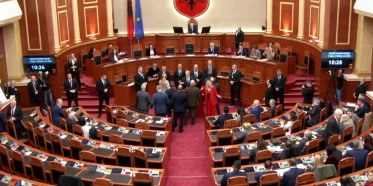 Berisha and PD Deputies Disrupt the Speaker's Podium, Peleshi Suspends Session: We Will Return When Order is Restored in the Hall