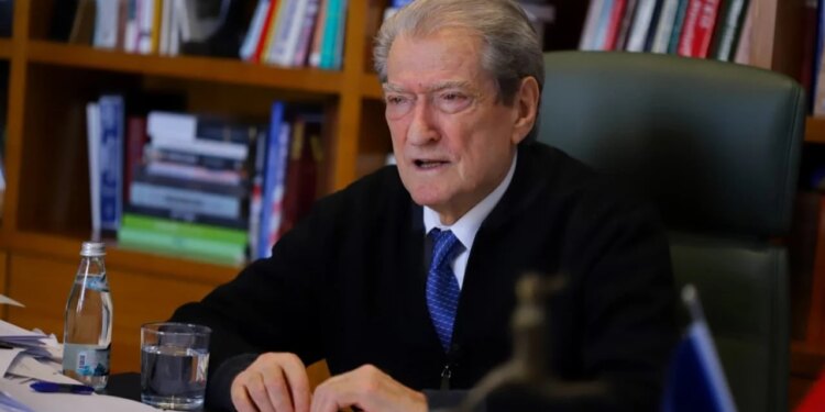 Berisha koment për vendimin e Gjykatës Kushtetuese për Ballukun: Edhe gjykata ka bërë një gabim të madh, i dha dy muaj kohë që…