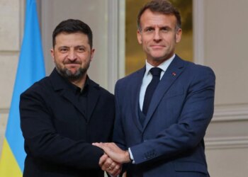 Bisedimet për paqe mes Ukrainës dhe Rusisë: Zelensky thotë se Macron po kërkon një dialog tjetër me Rusinë për të përfunduar luftën.