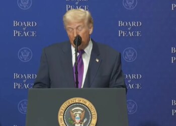 Bordi i Paqes, Donald Trump: Shqipëria dhe Kosova do të dërgojnë forca në Gaza

"Falënderoj Indonezinë, një komb të mahnitshëm. Maroku do të kontribuojë gjithashtu. Shqipëria dhe Kosova do të kenë forca në terren," deklaroi Trump.