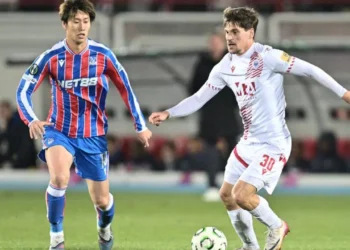 Conference League: Ekipi anglez "Shtanget" barazon në Bosnjë, ndërsa holandezët humbin përballë Noah të Armenisë.