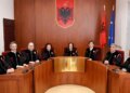 Deputetët fitojnë lirinë e shprehjes: Kushtetuesja anullon vendimin e Kuvendit mbi numrin e komisioneve parlamentare