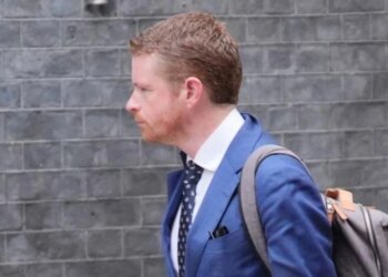 Dosja Epstein: Mandelson emërohet ministër dhe ambasador, dorëhiqet shefi i kabinetit të Starmerit