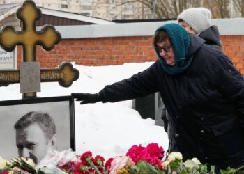 Dy vite pas vdekjes së Navalnyt, Kremlini reagon sërish dhe e mohon akuzën për helmim