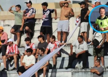 E pabesueshme, gjatë ndeshjes i vjedhin telefonin dhe portofolin arbitrit... ndërhyn policia