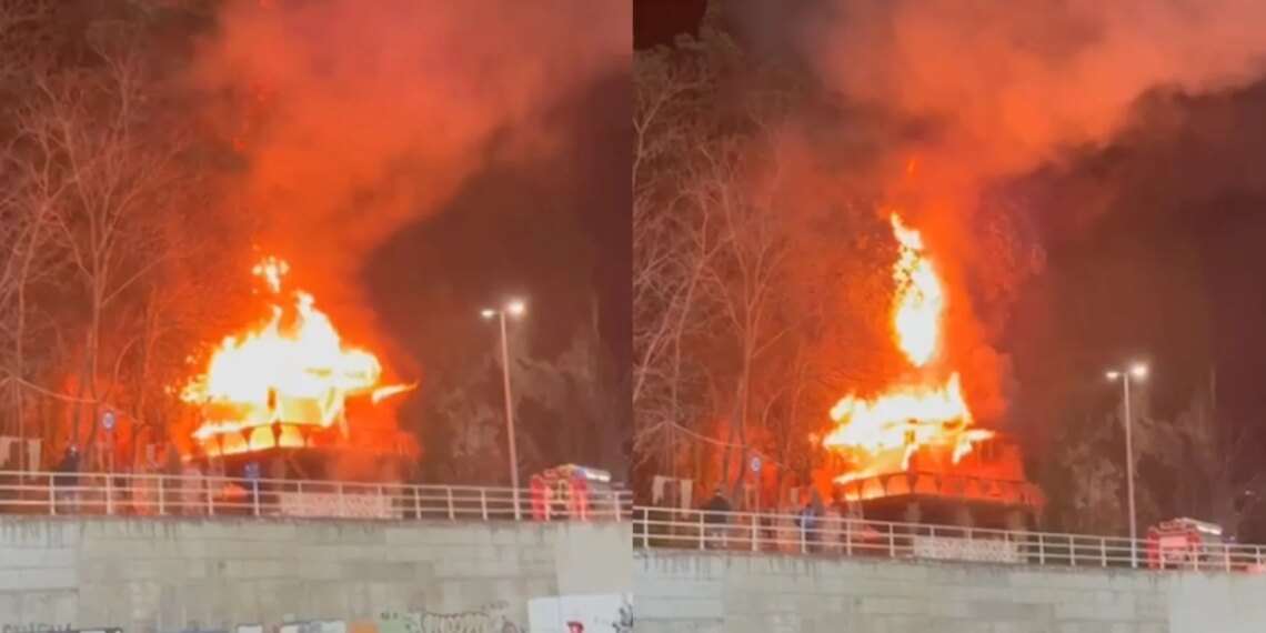 Flakët përfshijnë një lokal në Lungomare, ndërtesat përreth në rrezik.