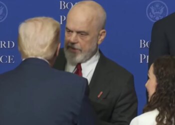 Foto-galleria: Shqipëria anëtare e Bordit të Paqes, Rama diskuton me Trump pas përfundimit të takimit, bashkohet edhe Osmani