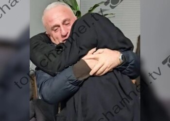 Fotot/ Eva Dumani jashtë kampit Al Hol, disa minuta pas ardhjes nga Siria në Turqi