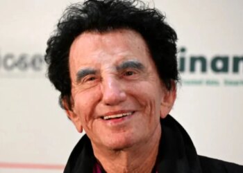 Franca nis hetimin ndaj ish-ministrit Jack Lang, i cili përmendet mbi 700 herë në dosjet e çështjes Epstein nga SHBA.