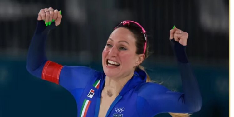 Francesca Lollobrigida Feston 35 Vjetorin me Medalje të Artë dhe Rekord Olimpik në Patinazh të Shpejtësisë para ‘Milano-Cortina 2026’