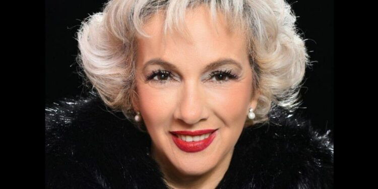 Gazetarja dhe shkrimtarja e njohur Rezarta Reçi kalon në amëshim!