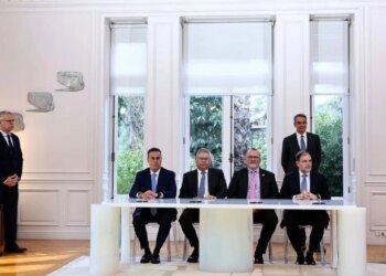 Greqia arrin marrëveshje me kompaninë amerikane Chevron: Dyfishohet territori për kërkimin e naftës dhe gazit në det.