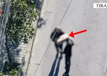 Grupi kriminal i armëve në Tiranë zbulohet; sillnin armë nga Kosova dhe i ruanin në Selitë, kapur nga kamerat e sigurisë