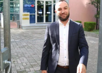 Ish-deputeti i PS, Jurgis Çyrbja, lirohet nga qelia pas dënimit për korrupsion dhe nxjerrje sekretesh shtetërore.