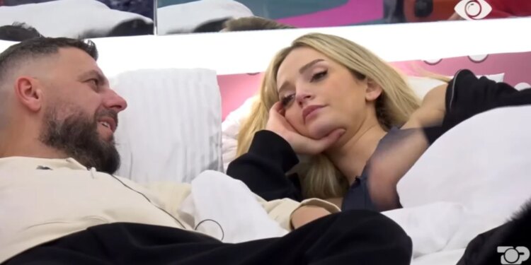 “Je lodhur?”/ Selin e pyet Mirin për “Kutinë e Pandorës”, banori: Tani po më njeh më mirë.