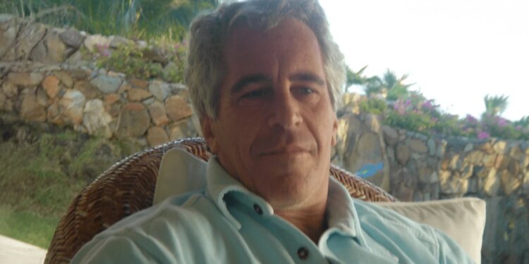 “Jeffrey u vra”, vëllai i Epstein akuzon Drejtësinë amerikane për fshehjen e krimit.