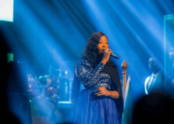 Këngëtarja e njohur humb jetën pas një pickimi të rrezikshëm nga një gjarpër.