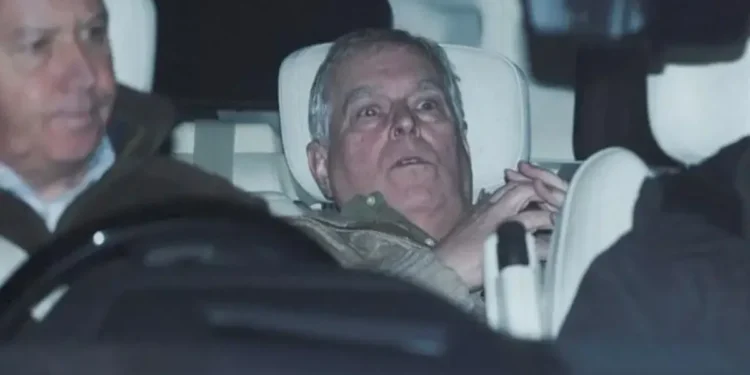 Lirohet Princi Andrew 12 orë pas arrestimit, çfarë u vendos për të.