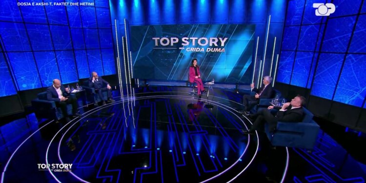 “Maks Haxhija në Top Story: Bllokimi i 500 milion eurove do të sjellë pasoja të rënda, askush s’do të fitojë tendera”