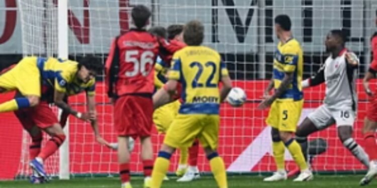 Milan i zemëruar për vendimet arbitrare që i vështirësojnë garën për titull.